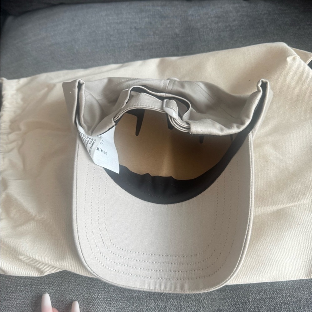 AMI PARIS hat/cap - Picture 4 of 4